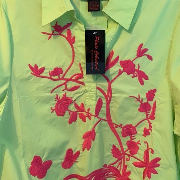 Pleats Collection Size Small yellow 3/4 sleeve top with embroidery detail - Picture 3 of 13